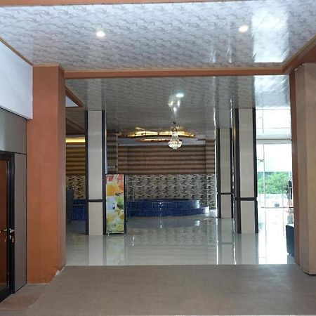 Grand Vella Hotel Pangkal Pinang Buitenkant foto